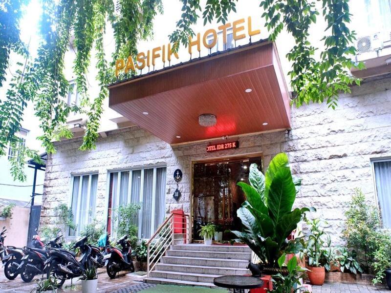 Pasifik Hotel Jakarta Exterior foto